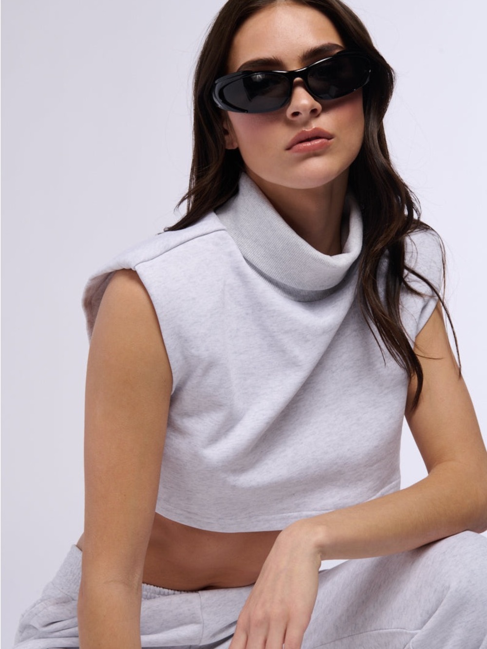 AKIRA Saturdaze Turtleneck Sleeveless Top sz XL Heather Grey